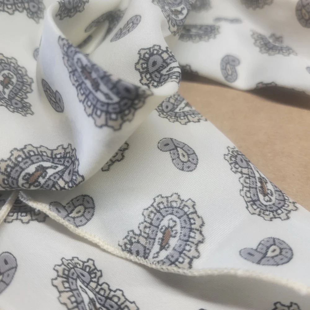 Vintage neck scarf